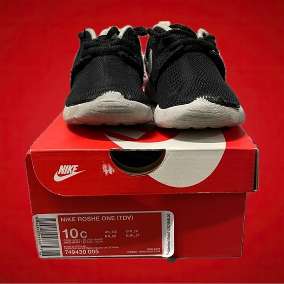 Kids Sneakers. - Picture 2 of 3